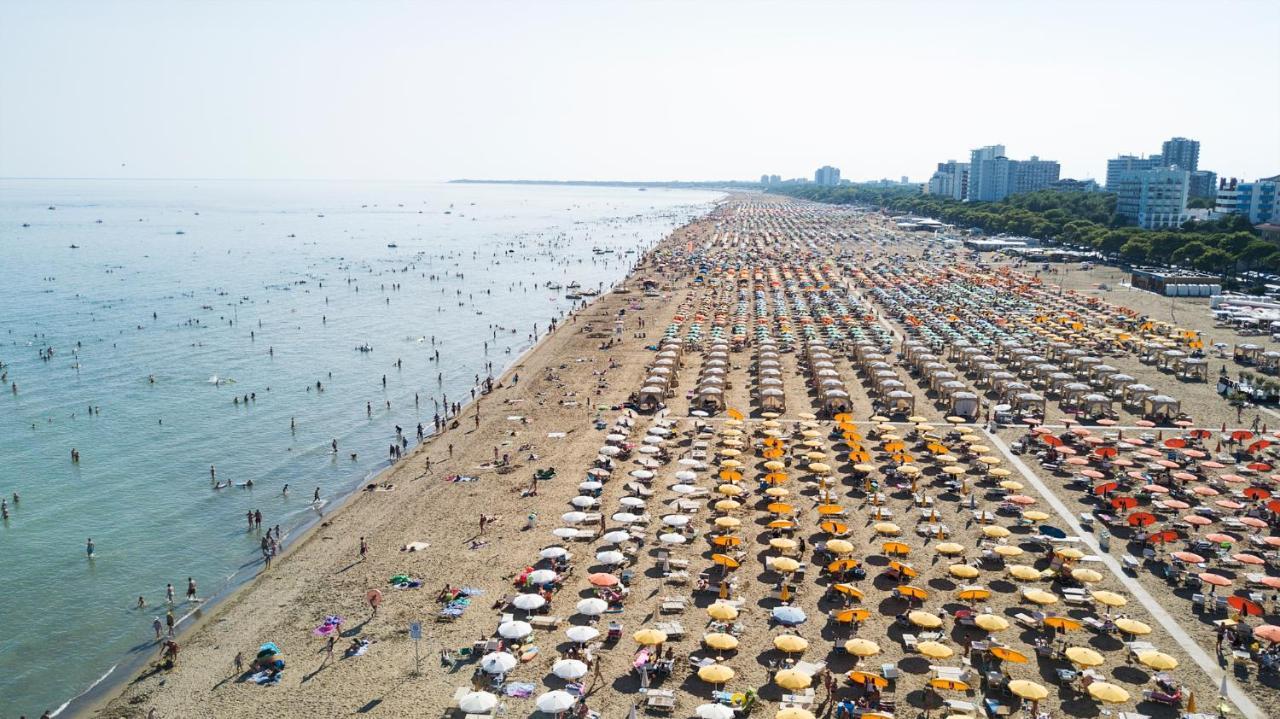 Appartamenti Villaggio Giardino Lignano Sabbiadoro Kültér fotó
